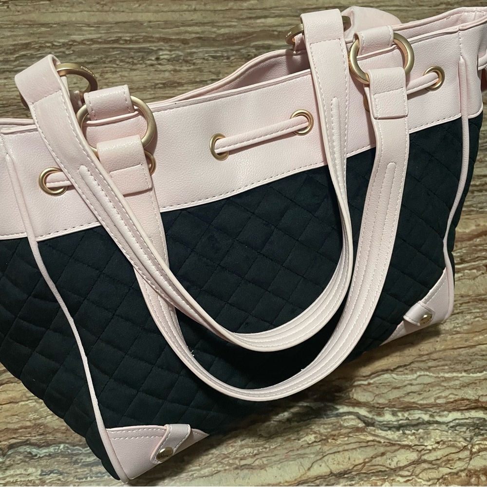 Juicy Couture - Picture 7 of 9